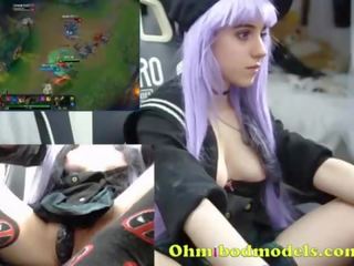 Gamergirl การเล่น league ของ ตำนาน ส่วนหนึ่ง 1