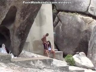 Quente caralho perto o pedra parede