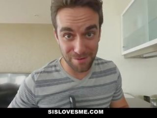 Sislovesme - annoying step- sis يأخذ اثنان ضخم الديوك